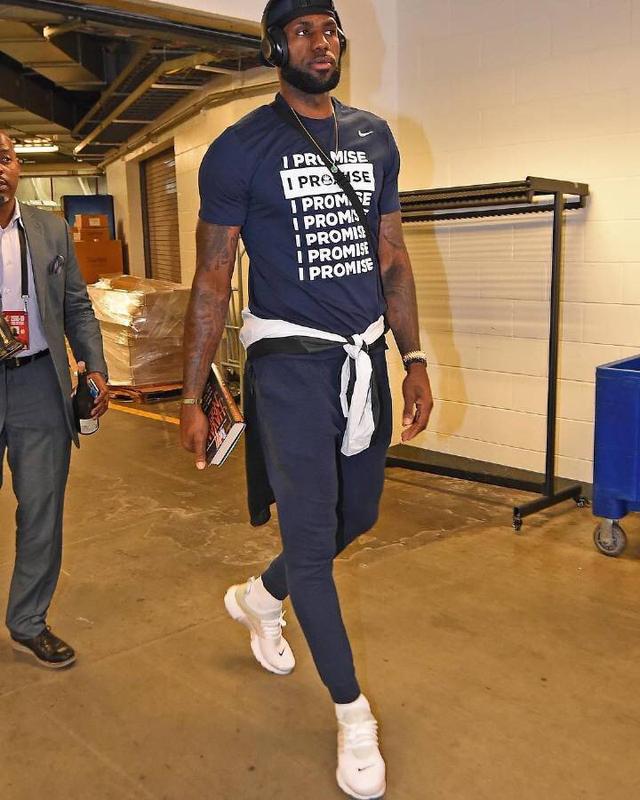 篮球CBA球队管理层强调青训发展（CBA俱乐部高层着力推进青训建设）