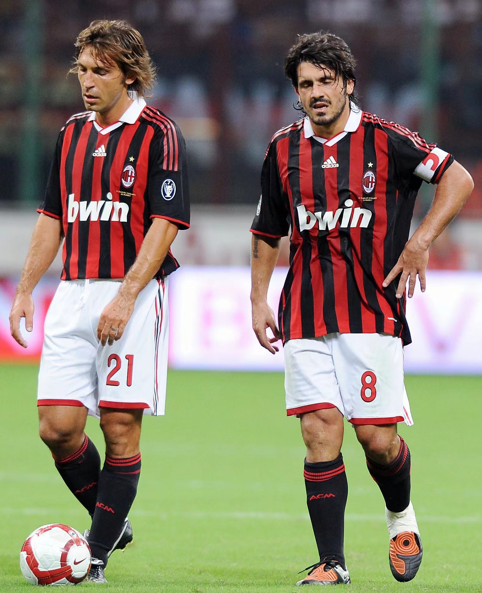 这脚传球是不是开挂？（这一脚传球逆天了吧？）