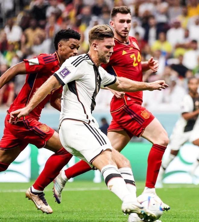 中超：北京国安客场2-1逆转上海申花（北京国安客场2比1逆转击败上海申花）