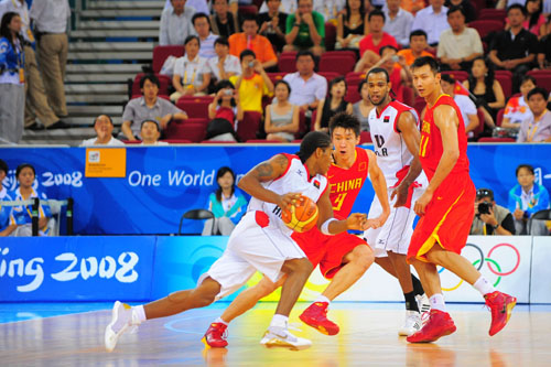 TA：球员版长袖球衣全面回归，实现从性能到美学的个性表达（TA：球员版长袖战袍回归，从性能到美学全面释放个性）