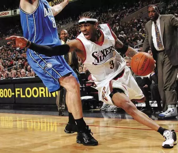 热火队备战迎战猛龙，希罗连续缺席引关注（热火备战猛龙之战，希罗连场缺阵惹关注）