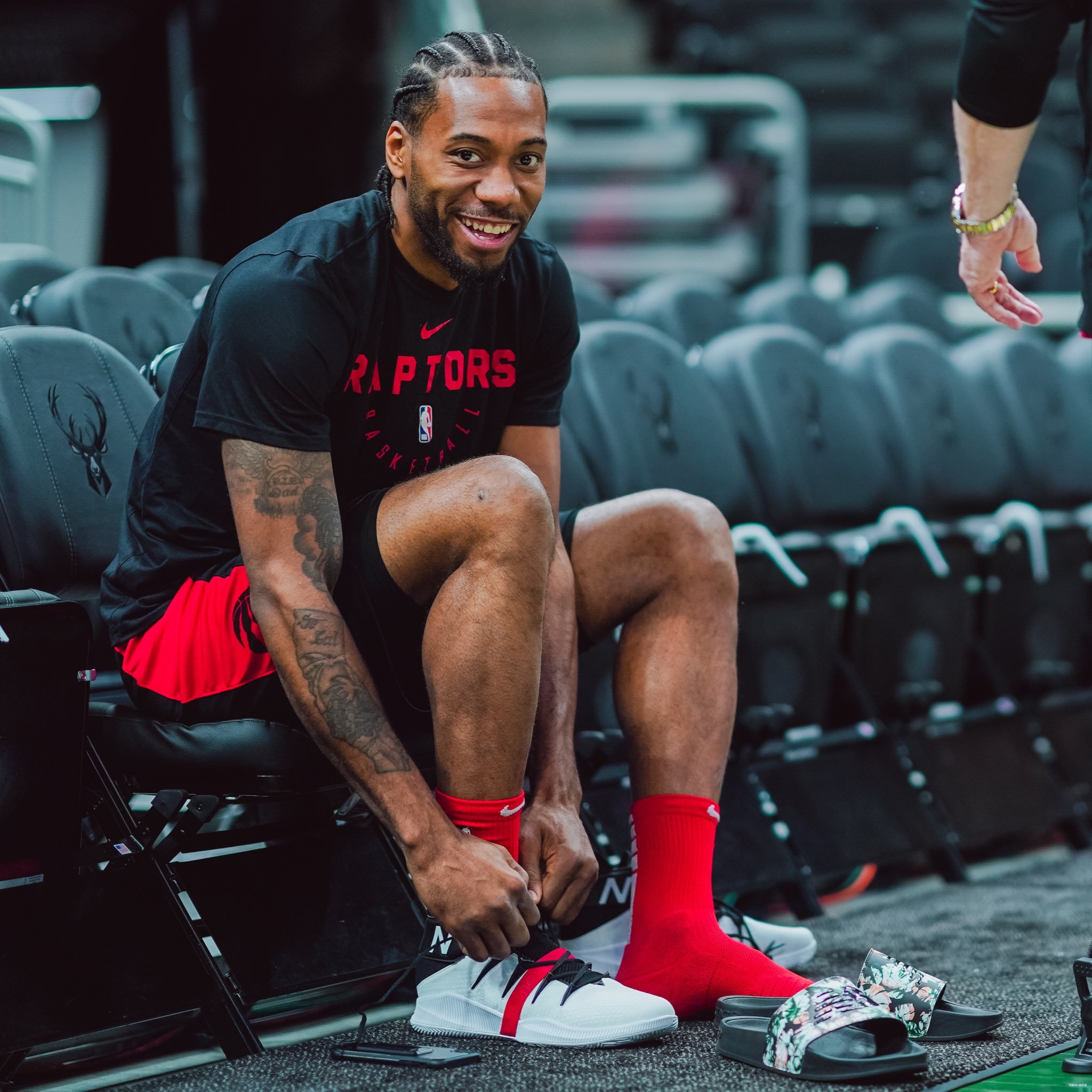 足坛50大身价最高的青年才俊！（全球足坛50位最具身价的年轻新星）