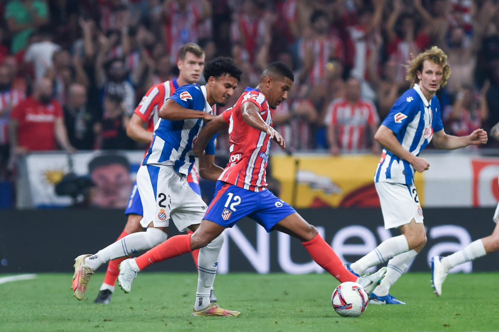 科莫主席：皇马有权回购尼科-帕斯，我们想尽可能长久留住他（科莫主席：皇马对尼科-帕斯享有回购权，我们希望尽量长期将其留在队中）