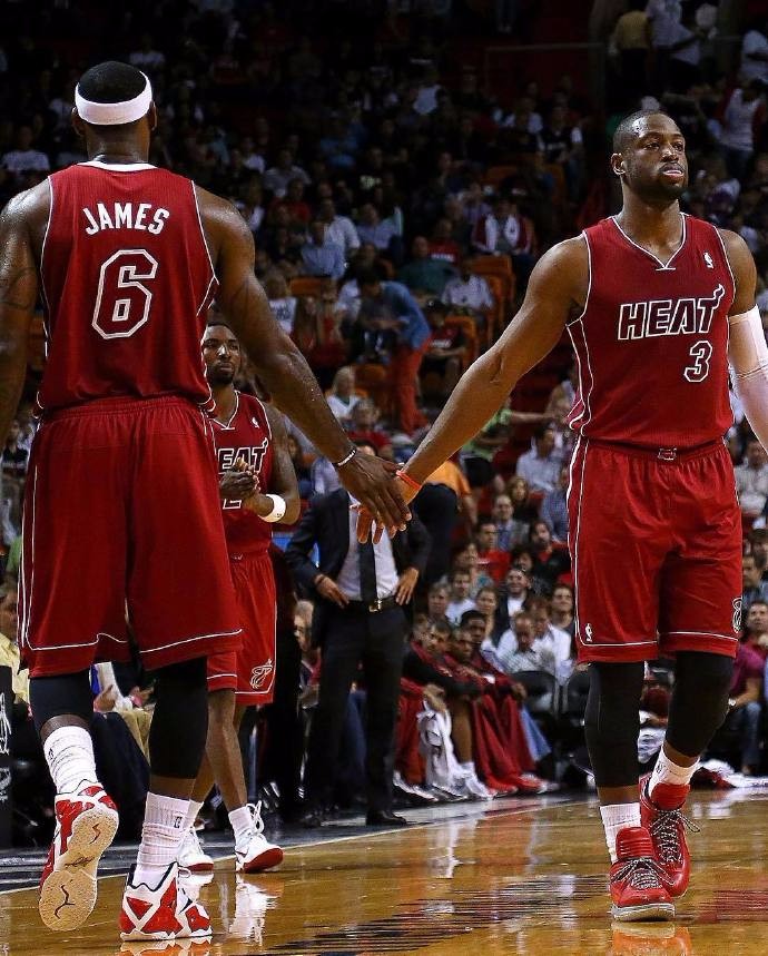 临场数据大变！成都蓉城魔鬼主场或难耐柔佛（赛前数据突变！成都蓉城魔鬼主场恐难挡柔佛）