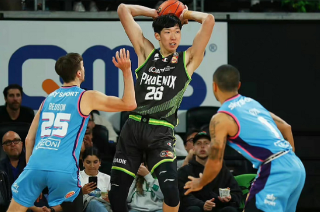 教滑雪也安排上了？还有什么是蔚来驾享小哥不会的吗！蔚来驾享服务用过的都说好！（滑雪教学都安排上了？蔚来驾享小哥无所不能，用过的人都点赞！）