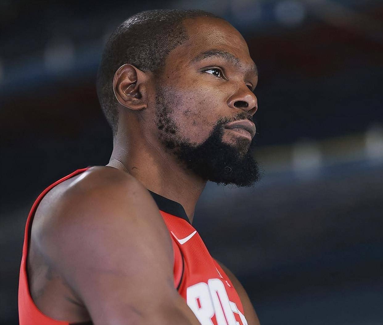 荷媒：荷兰足协在世界杯结束后才会和罗纳德·科曼谈续约事宜（荷媒：世界杯结束后，荷兰足协再与罗纳德·科曼商谈续约）