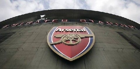 米体：米兰对迈尼昂的年薪报价提高至500万欧，尤文正在关注（米体：米兰为迈尼昂开出500万欧年薪新报价，尤文密切关注）