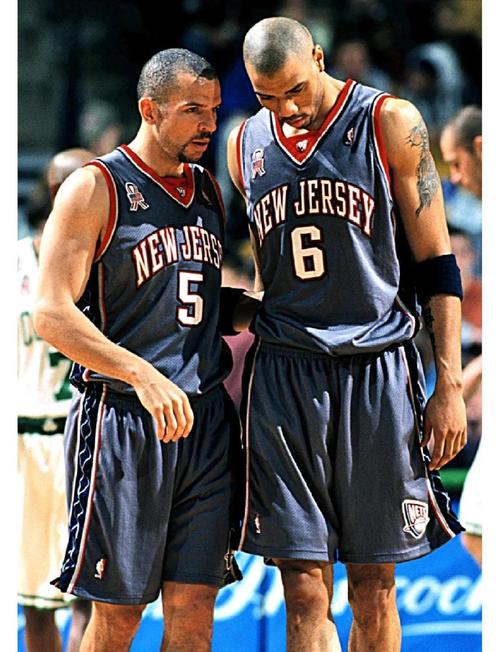 米兰官方欢迎里贝里造访米兰内洛，并发布其与迈尼昂合影（米兰官宣：里贝里到访米兰内洛，与迈尼昂合影曝光）