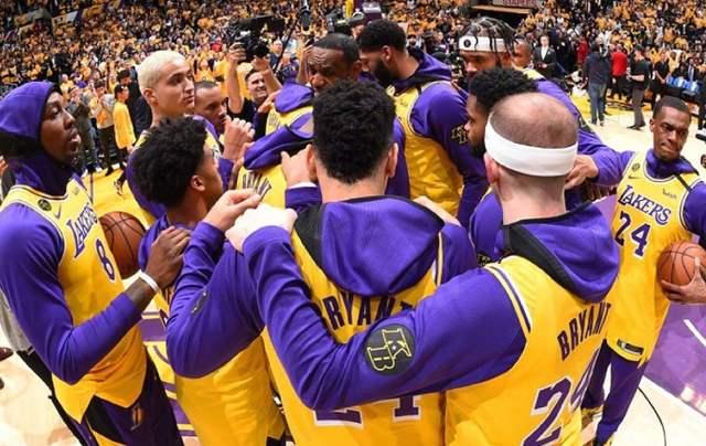 里程碑！约基奇生涯助攻数超越乔丹，升至历史第52位（约基奇生涯助攻超越乔丹，历史排名升至第52位）