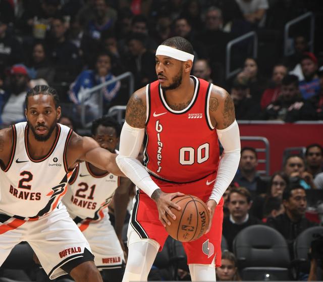 法比奥庆祝足协杯夺冠：将永远存在的时刻，一切荣耀归于上帝（法比奥庆祝足协杯称王：这一刻将被铭记，所有荣耀献给上帝）