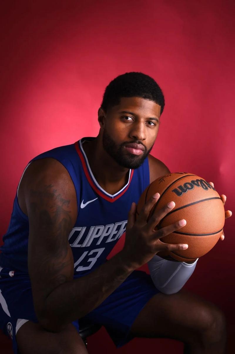 NBA交易市场最新动态：骑士完成引援,（NBA交易速递：骑士敲定新援）