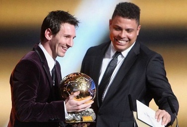 潘德夫：范戴克那次手球应该是点球，裁判决定了比赛的结果（潘德夫不满判罚：范戴克手球该判点，裁判左右了胜负）