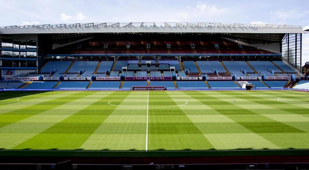 半场：多特0-0汉堡，双方共1次射正，卡帕尔多头球中框（半场战报：多特0-0汉堡，双方仅1次射正，卡帕尔多头球中柱）