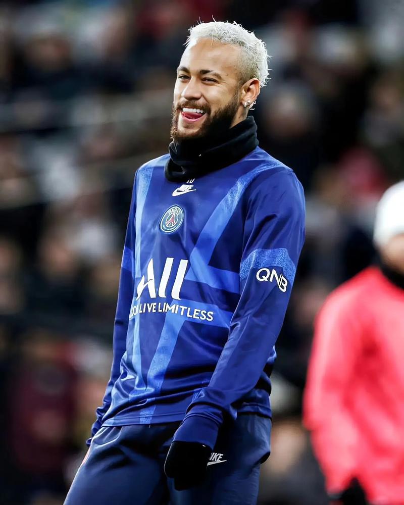 被阿森纳攻破球门，拜仁本赛季欧冠首次落后（阿森纳率先破门，拜仁本季欧冠首次落后）