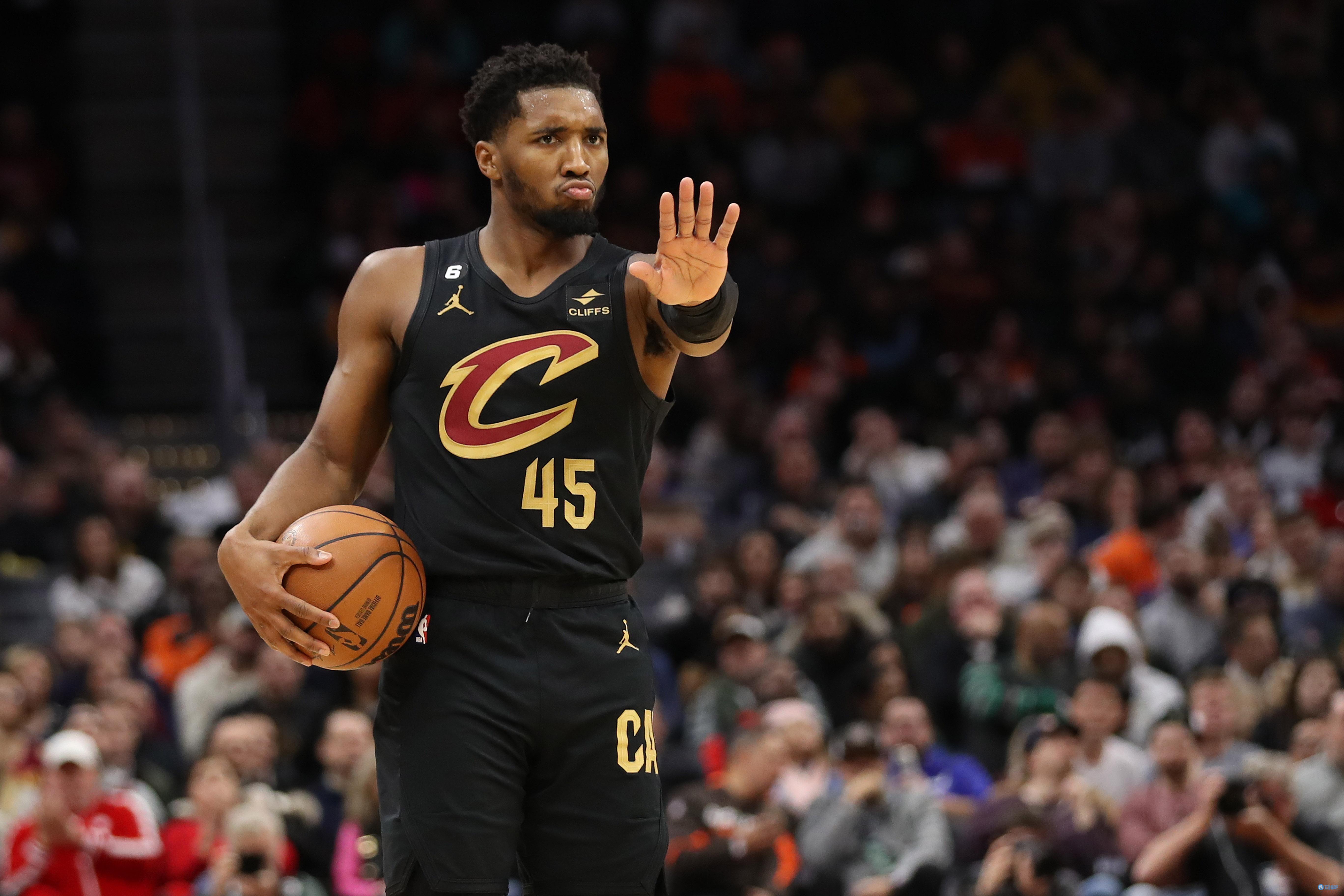 马卡：皇马预计本赛季将收入12.48亿欧，比上赛季增加6350万（马卡：皇马本季营收预计达12.48亿欧，较上季增长6350万）