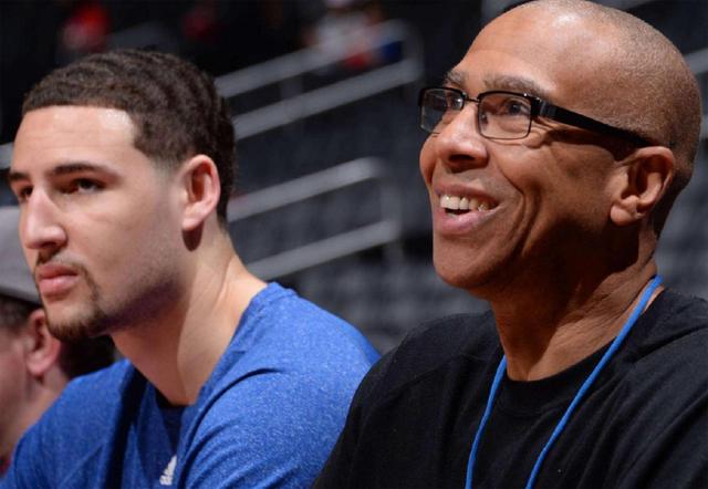 新鹏城队将于11月14日举办球迷开放日活动，今天14点开启报名（新鹏城队球迷开放日定档11月14日，报名通道今日14时开启）