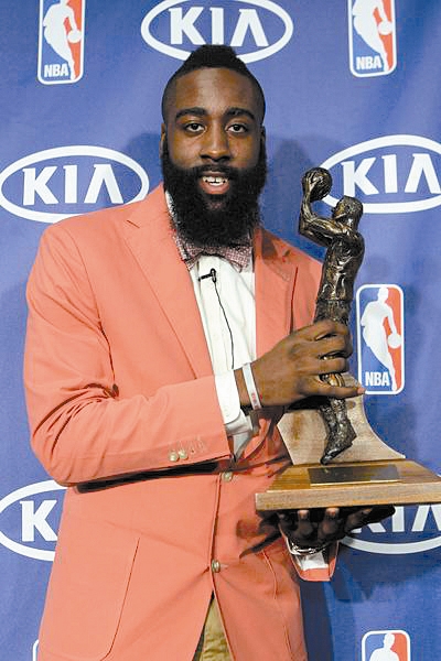 麦克托米奈：尤文很优秀，但那不勒斯得继续提升达到更高高度（麦克托米奈：尤文实力不俗，但那不勒斯还需不断进步攀上新高度）