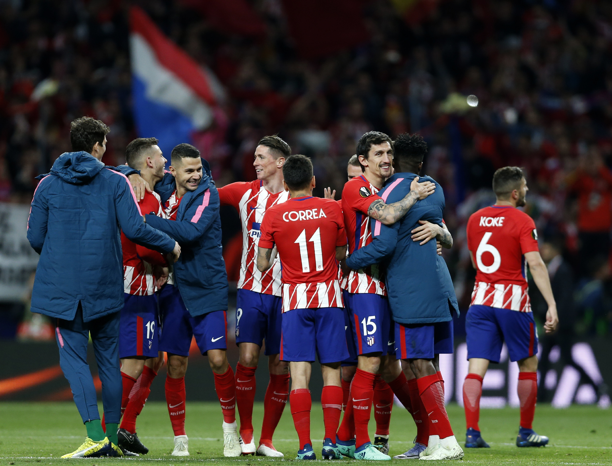 手感低迷！迪亚洛半场9中3&罚球4中1得到8分1板1助攻（状态欠佳！迪亚洛半场9投3中、罚球4罚1中，得到8分1板1助攻）